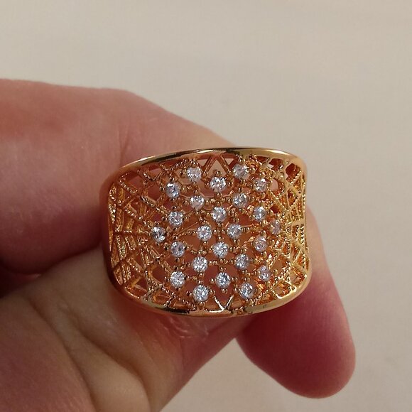 18K Yellow Gold Filled Wide Band Web White Diamond Zircon Ring Gorgeous Gift - Picture 8 of 12
